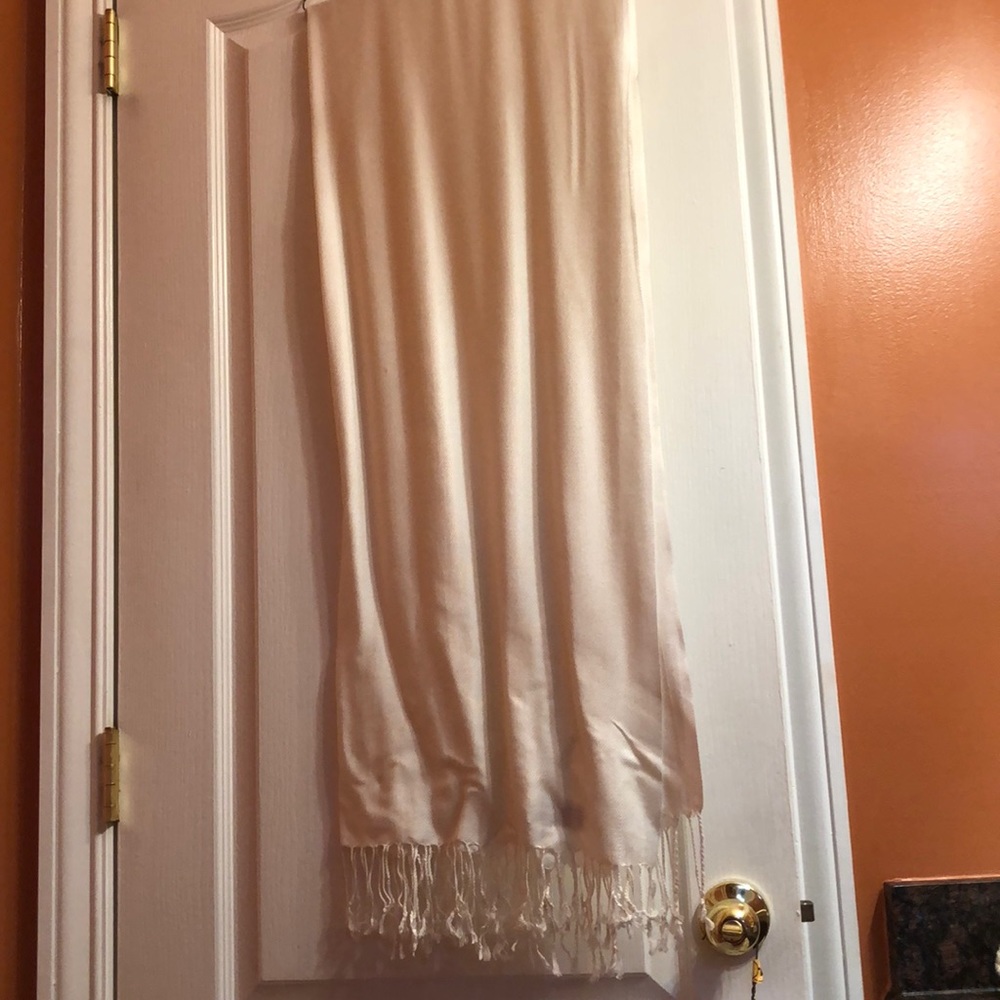 Ivory pashmina